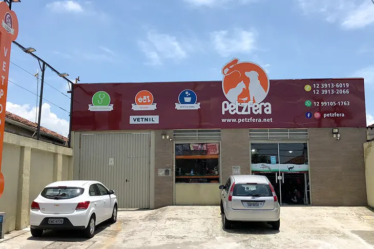 Fachada Clínica veterinária 24h Petzfera